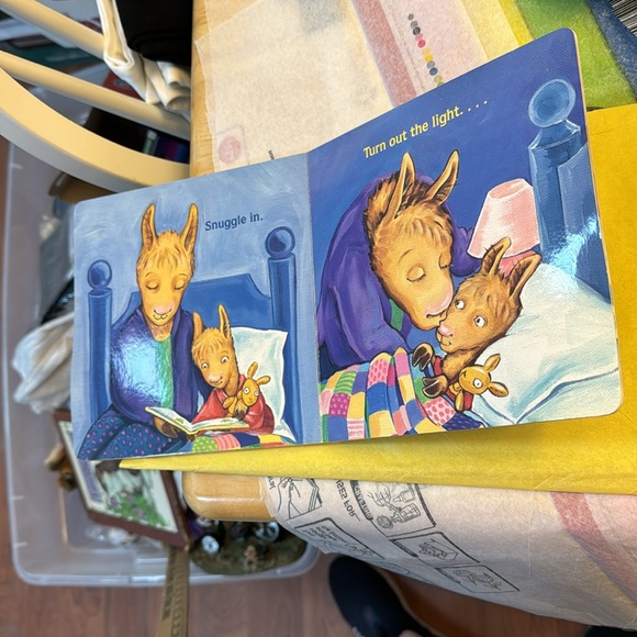 COPY - ⛱️2/$5⛱️Llama Llama Nighty-Night board book , wave wear as shown, cl… - Picture 6 of 8